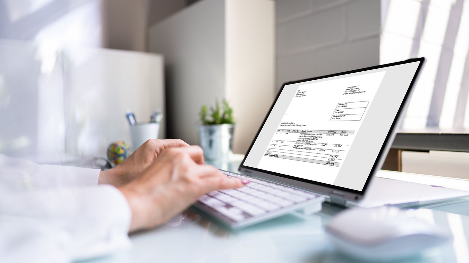 The Best Software for Extracting Invoice Data: Giải Pháp Invoice Data Extraction Software Cho Doanh Nghiệp Việt Nam
