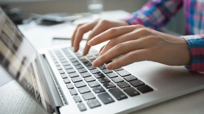 Cách Hoạt Động Của Trích Xuất Dữ Liệu PDF Tự Động